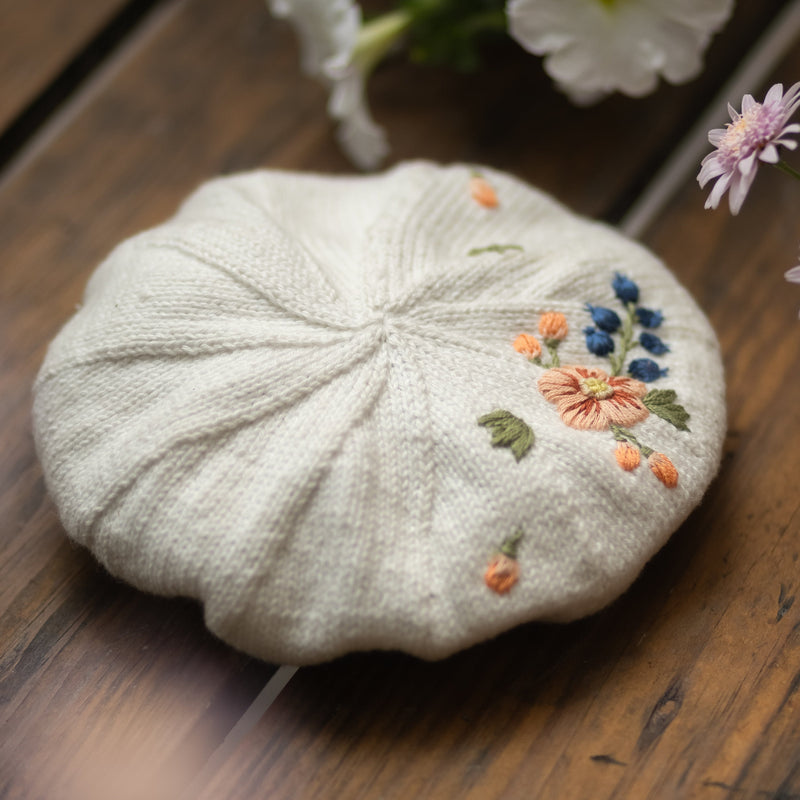 Strawberry beret (Cotton) - Marshmellow | Shirley Bredal Online Shop