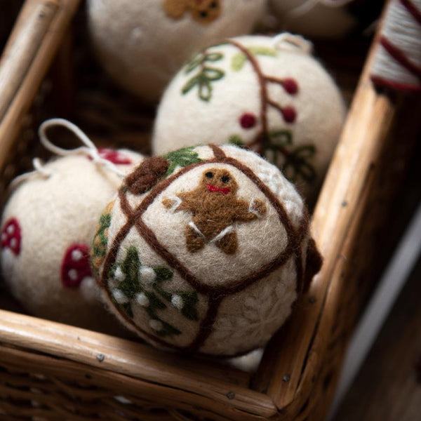 bauble grid ornament with christmas motifs