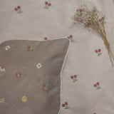 Uniqua bedding with Flowers - Taupe