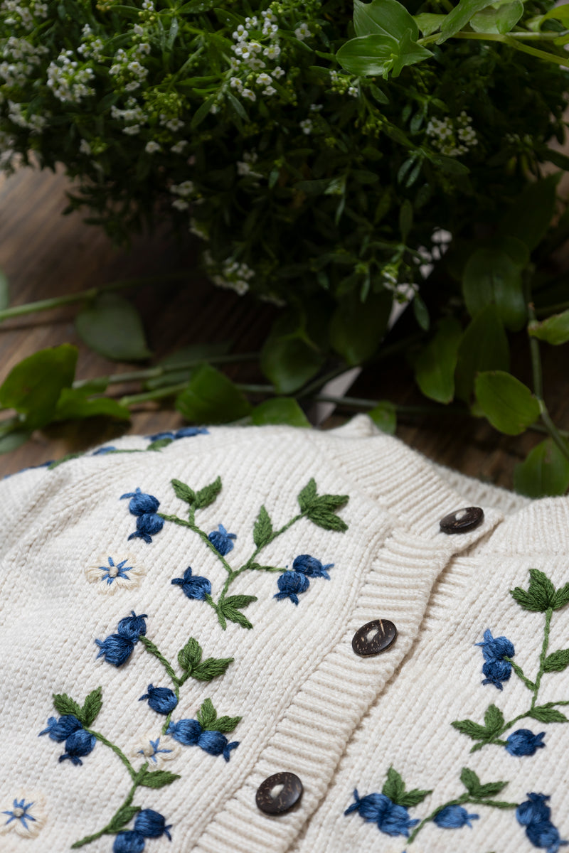 Blueberries cardigan (Cotton) - Marshmellow
