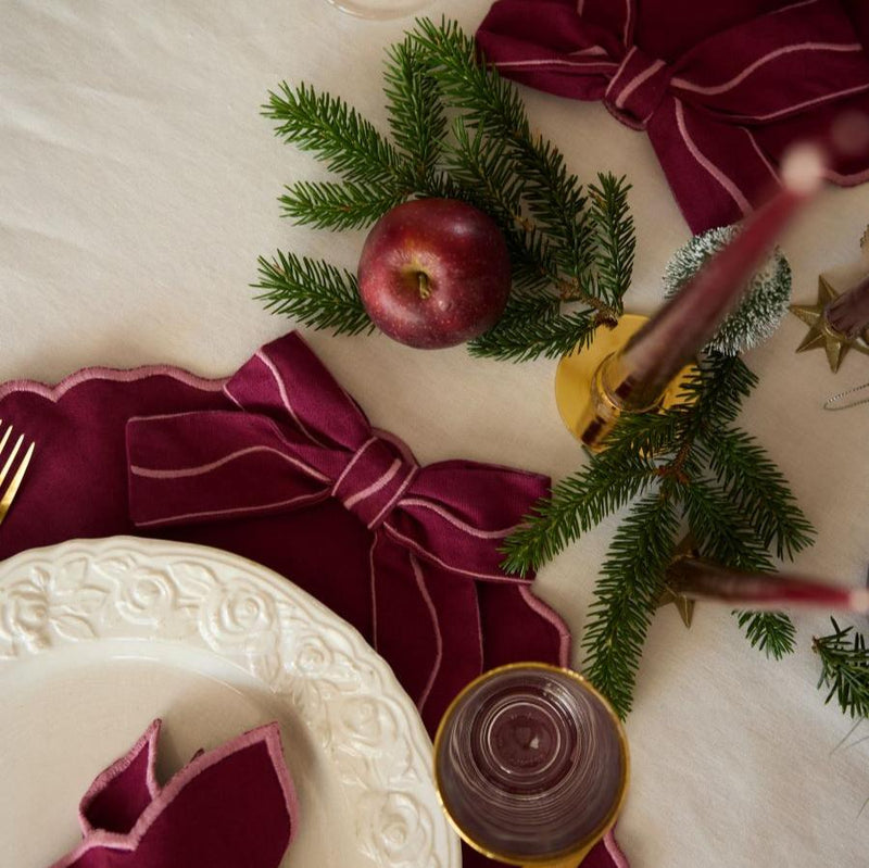 Christmas Bow placemat - Grape