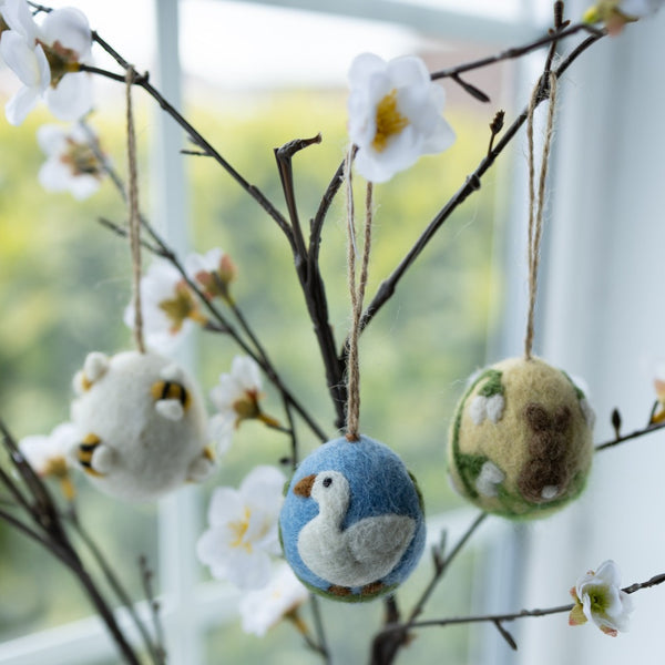 Artisan Easter Egg ornament Duck - Sky blue