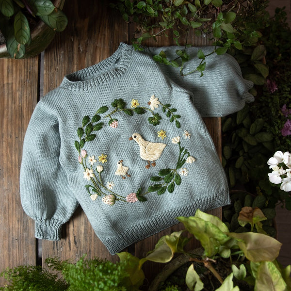 Spring Wreath sweater (Cotton) - Duck Blue