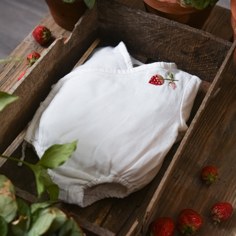 Softy romper with strawberries - Cream