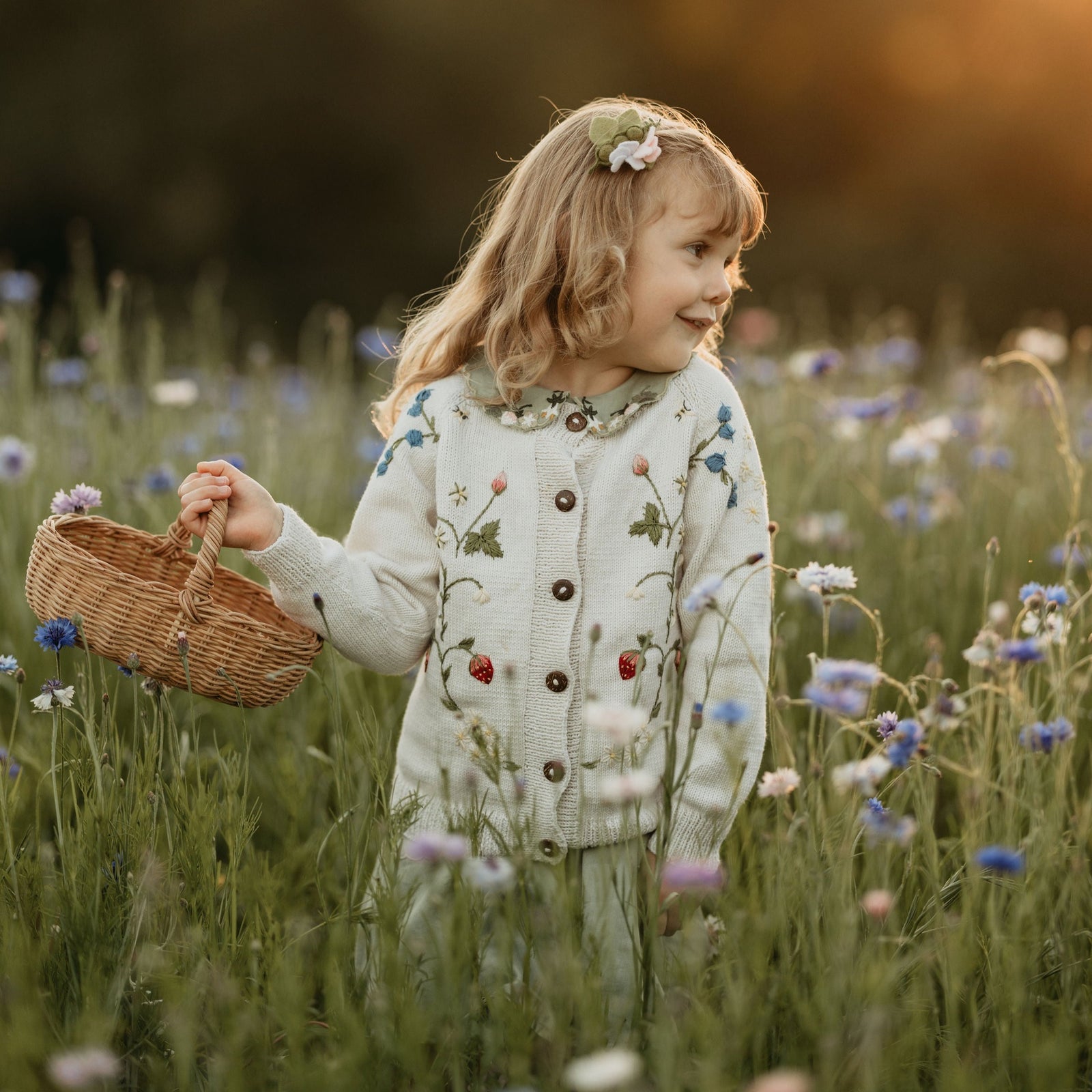 Strawberry cardigan (Cotton) - Marshmellow | Shirley Bredal Online