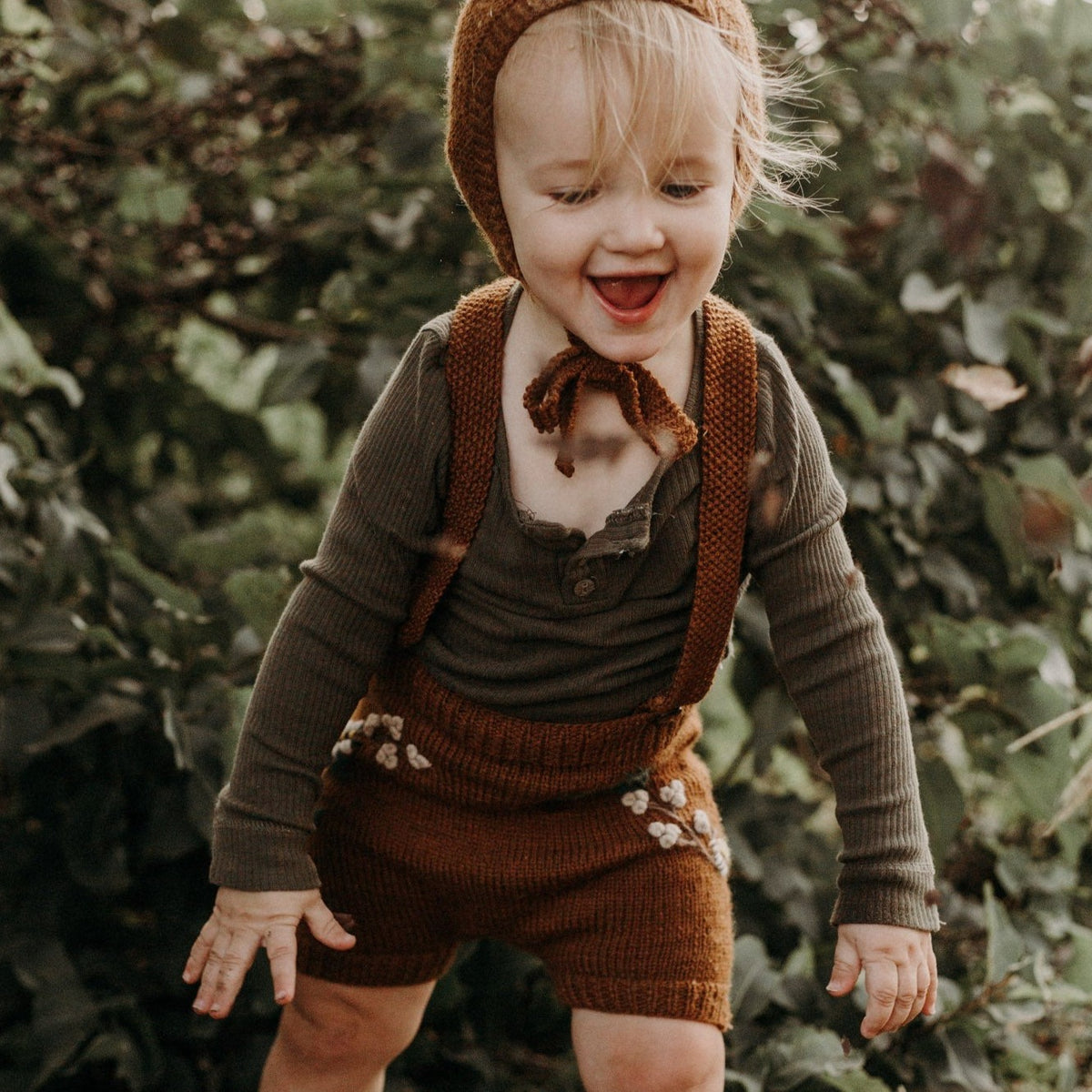 CHILD. PANTS TIGHTS AND BLOOMERS